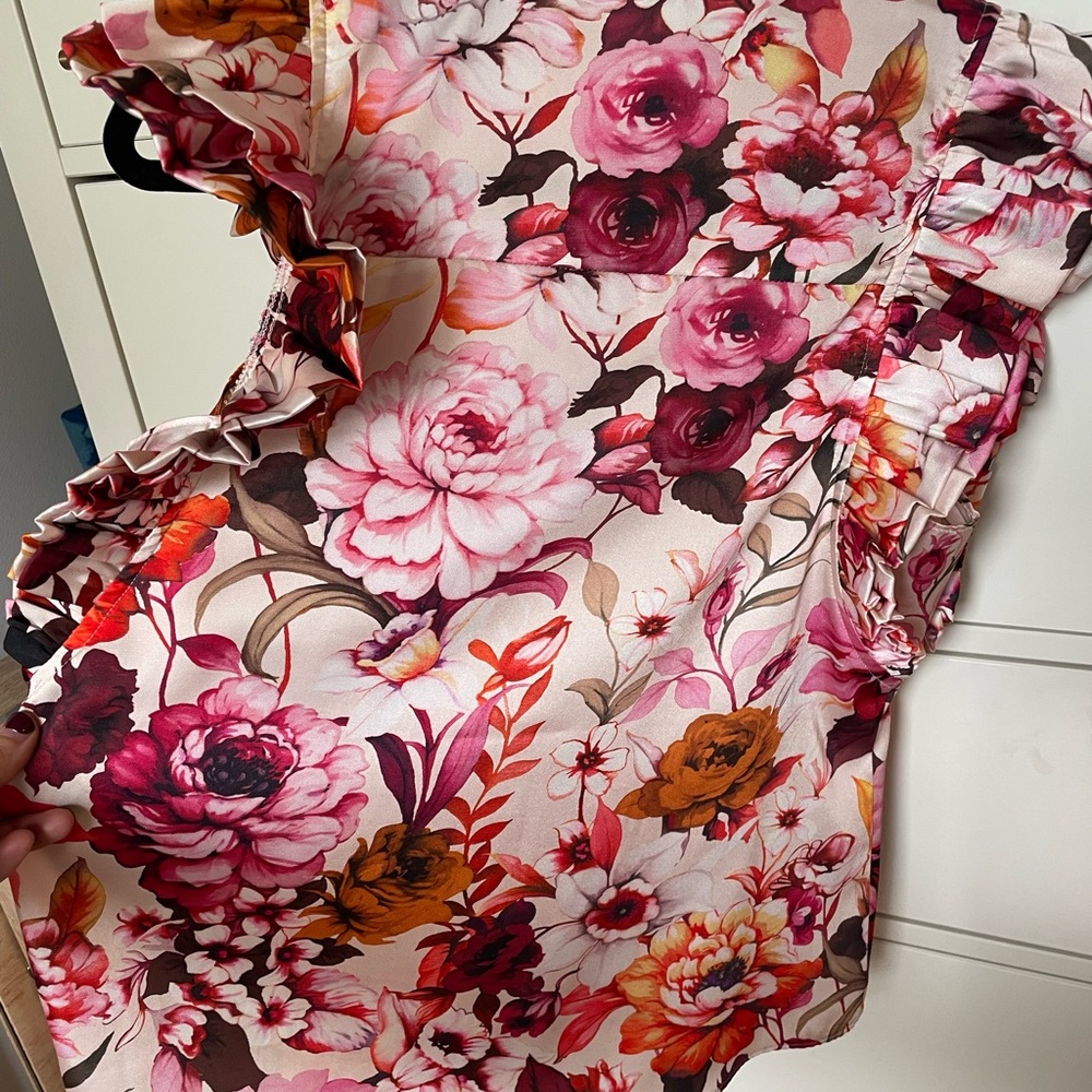 Express Gramercy Floral Blouse size small - Picture 3 of 8